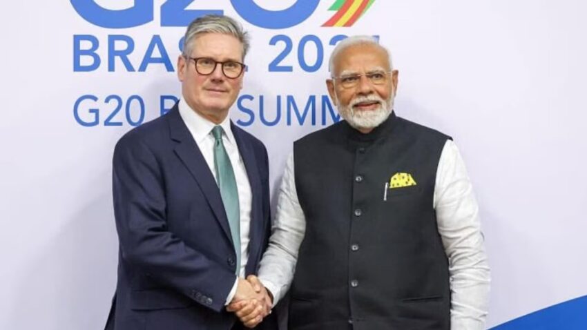 यूके-इंडिया FTA लागू होने के बाद व्हिस्की, ब्यूटी प्रोडक्ट्स और अन्य आयातित सामान सस्ते होने की खबर को दर्शाती तस्वीर।